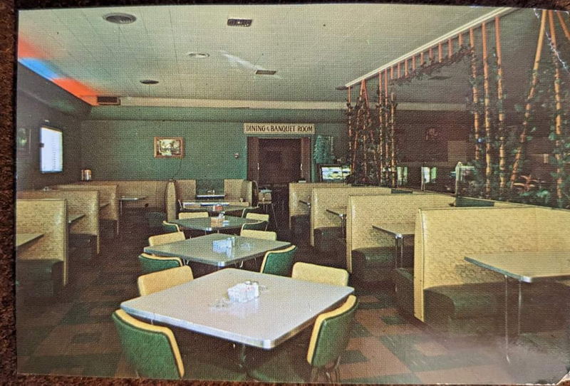 Green Parrot Bar (Press Box, Bongos) - Old Postcard (newer photo)